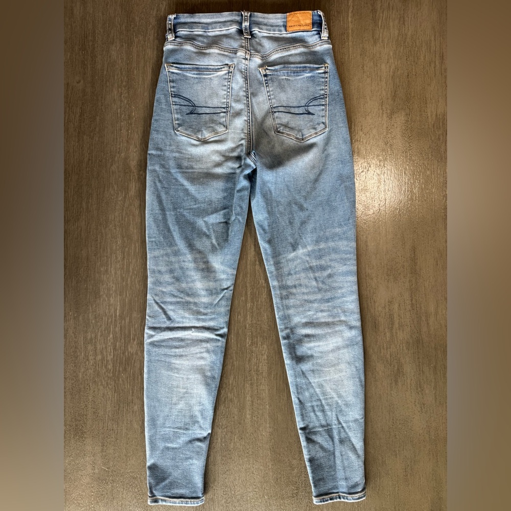 AEO Blue Denim High Rise Curvy Skinny Jeans 2 - Picture 2 of 10